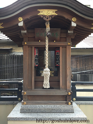 韋駄天神の祠